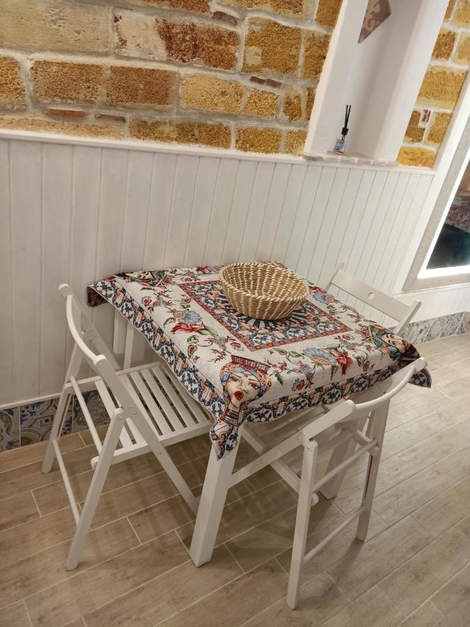 El Corazon Guest House Cefalù Dış mekan fotoğraf